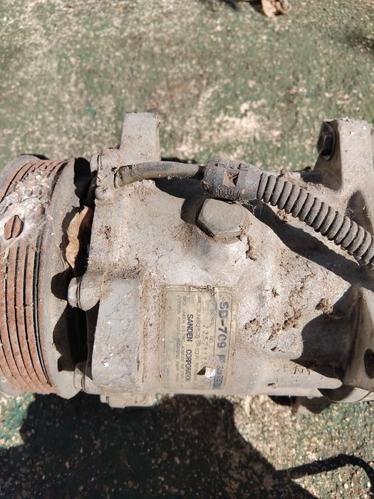 Motor ar condicionado, bomba injectora, ABS.