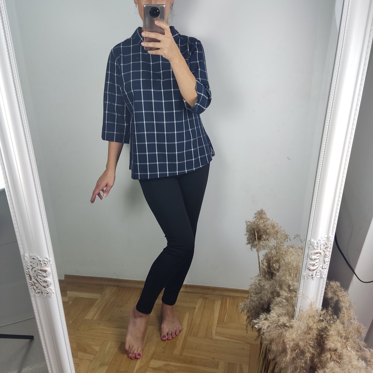 Bluzka koszula z kołnierzykiem, rękaw  3/4

Bluzka z rekawem   , z kol