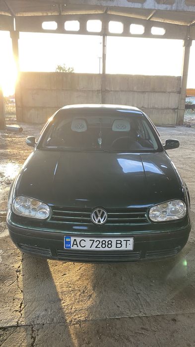 Volkswagen Golf 4.  1,4 бензин
