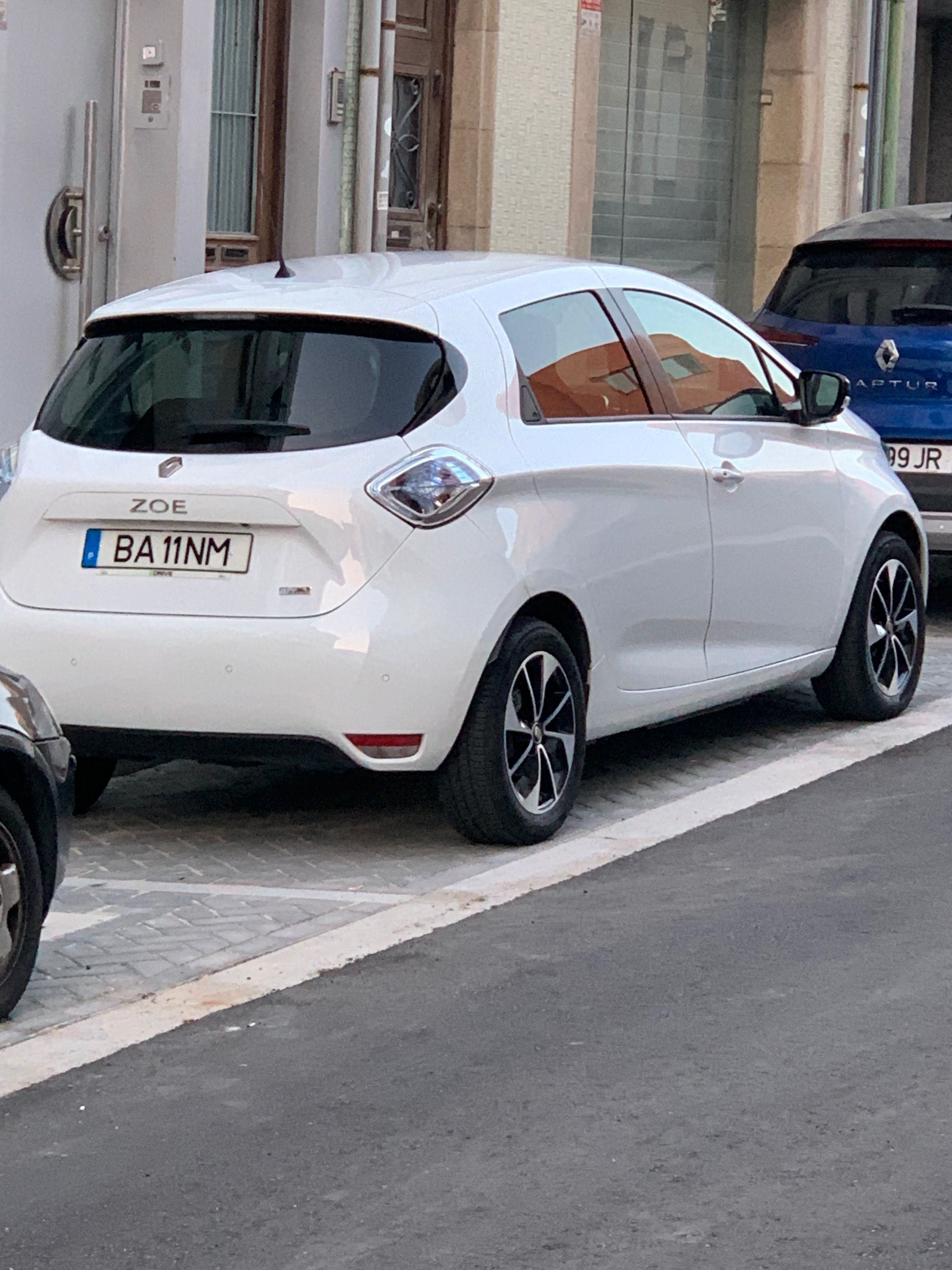 TVDE aluguel 24hs renault ZOE elétrico