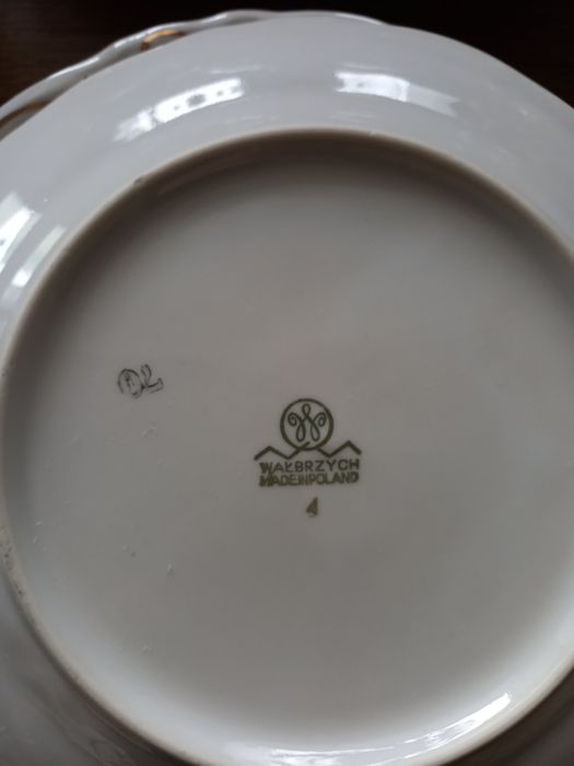 Zestaw obiadowy z porcelany firmy Wałbrzych