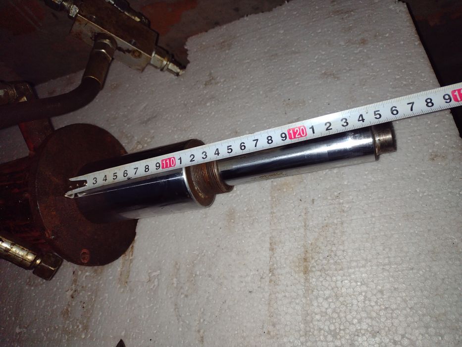 Продам гідроциліндр до преса.