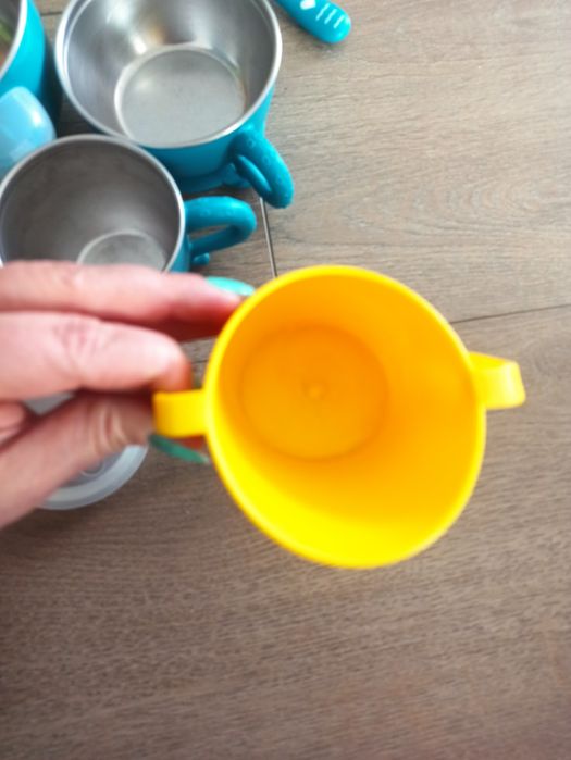 Zestaw naczyń termicznych neno + doidy cup