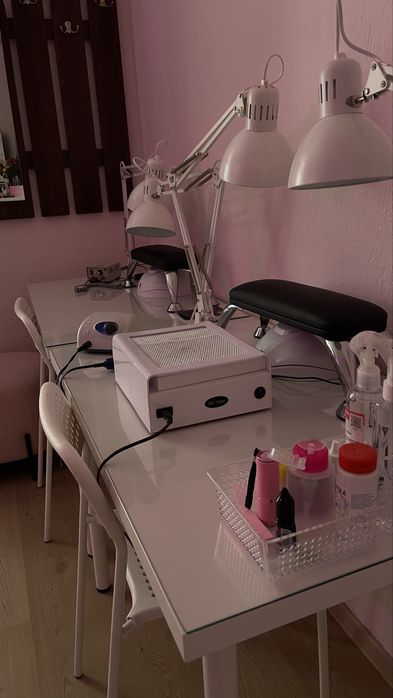 2 стола с икеи с стеклом новые