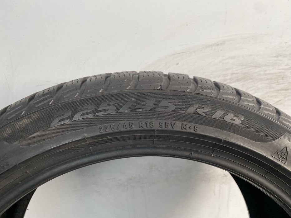 4x 225/45/18 Pirelli SottoZero3 / 2021r 6,5mm / GWARANCJA