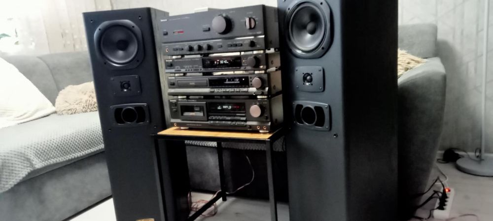 Wieża Technics i Tonsil Bolero 200