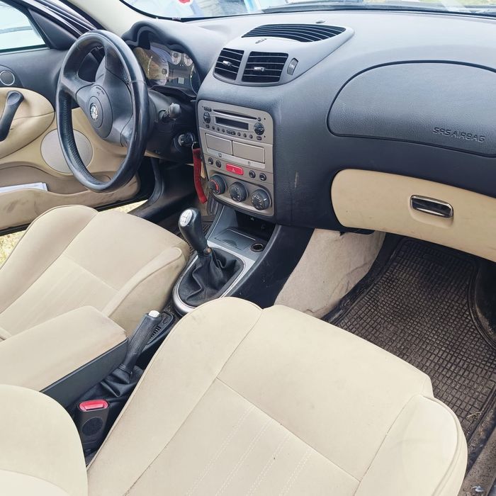 Alfa Romeo 147 1.6i części 846 lakier