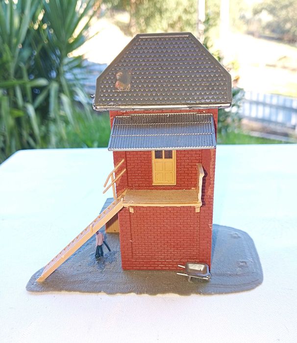 POLA, Torre de controle ferroviário