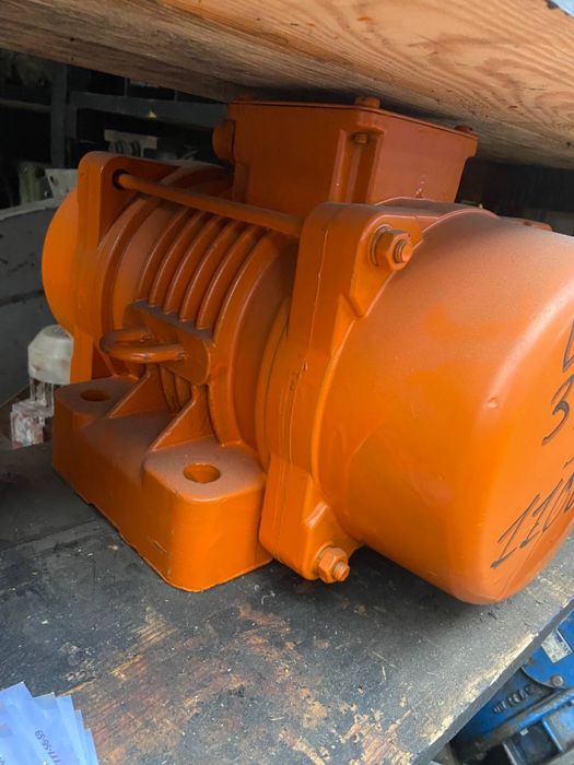 Продам электромотор