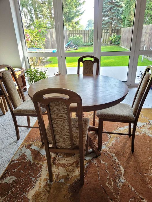 Rozkładany stół dębowy 110 cm( 150cm)+  4 krzesła