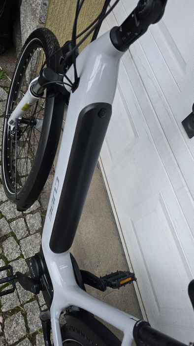 Elektryczny rower CUBE super stam 28"