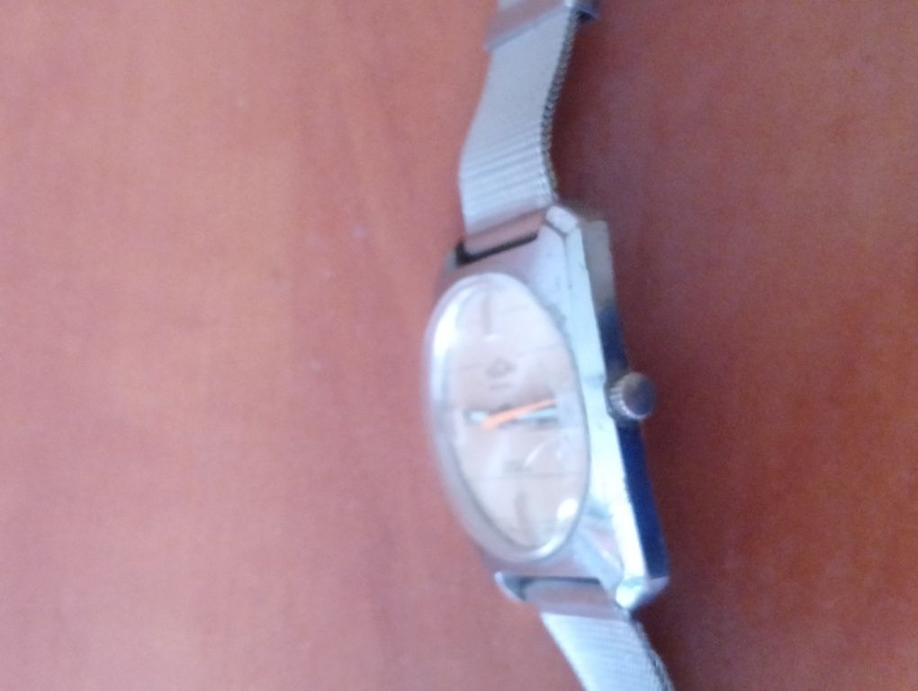 Szwajcarski zegarek vintage automatic