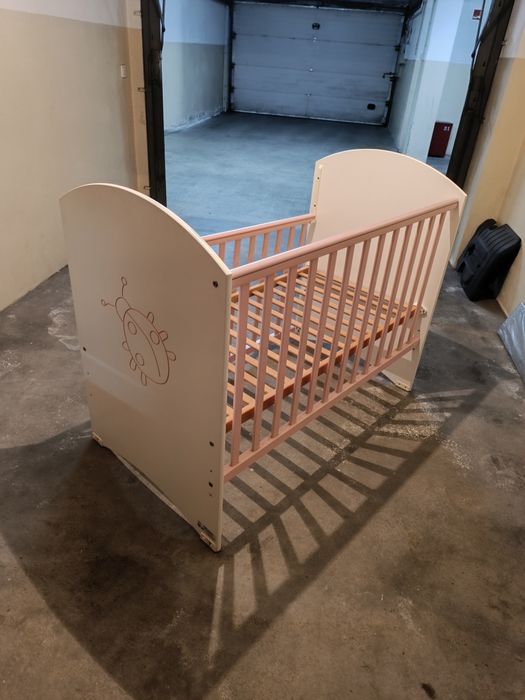 Cama de grades bebé/criança