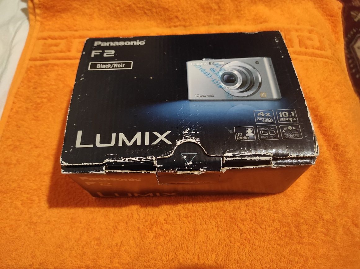 Цифровой фотоаппарат Panasonic Lumix F2