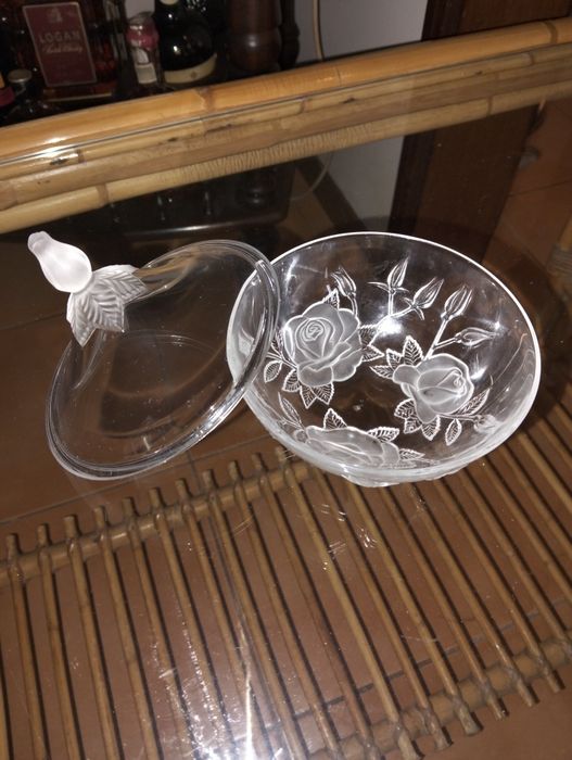 Bombeira em vidro trabalhado