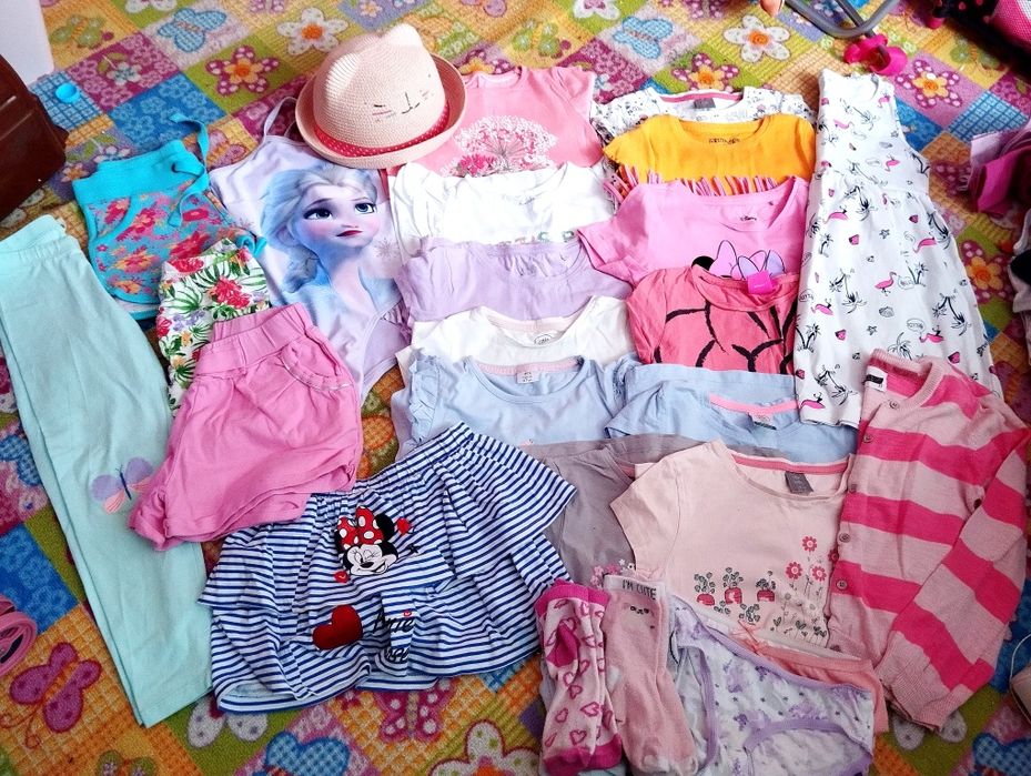 Zestaw ubranek na lato dla dziewczynki 122
