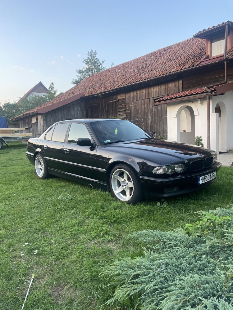 BMW 7 e38 5.4 V12 1999