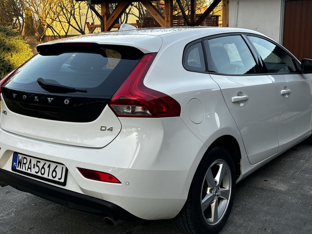 Volvo v40 d4 190km