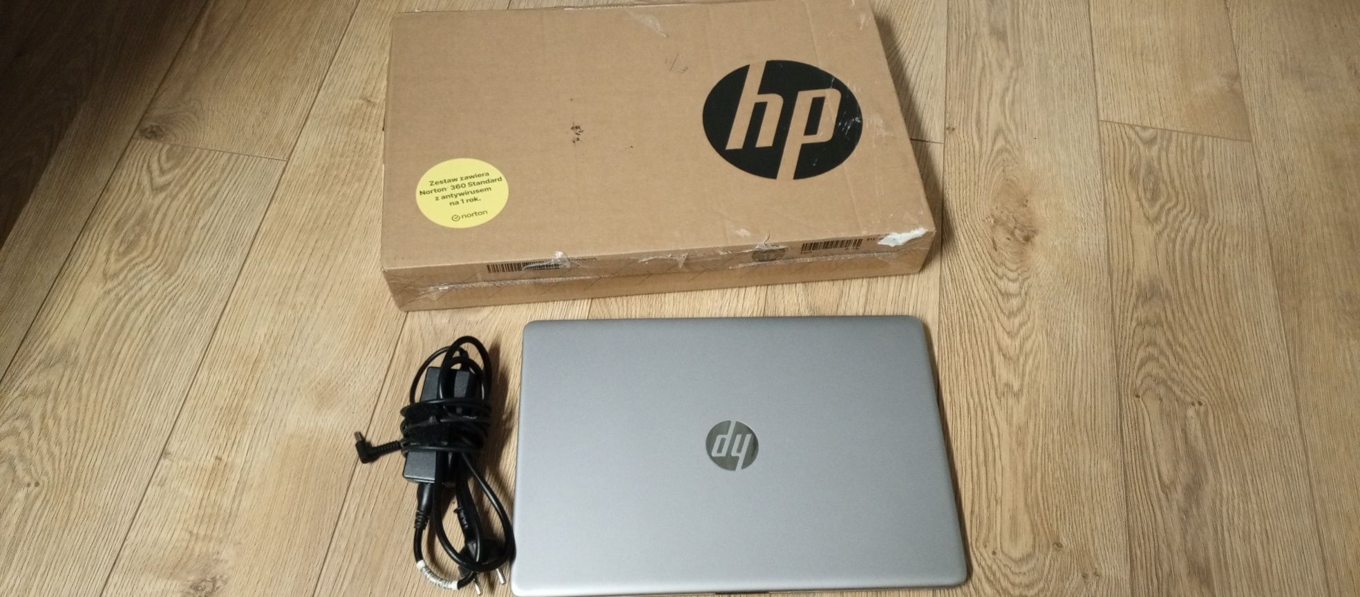 Laptop HP 250 G9