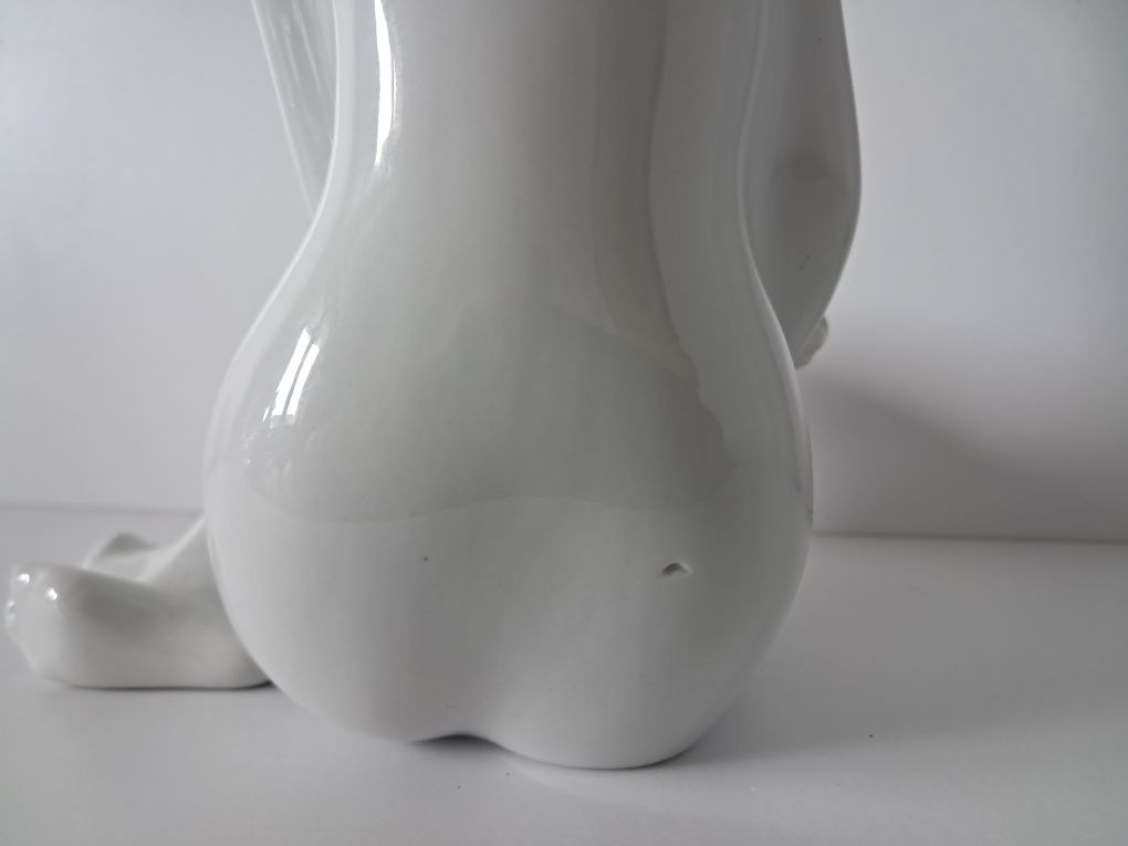 Royal Dux projekt Jiri Cernoch akt figurka porcelanowa biała 23,5cm