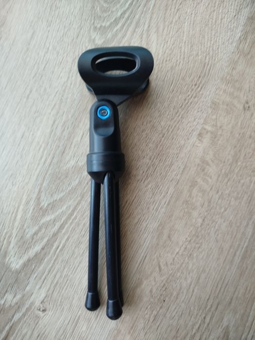 Trust mikrofon + statyw