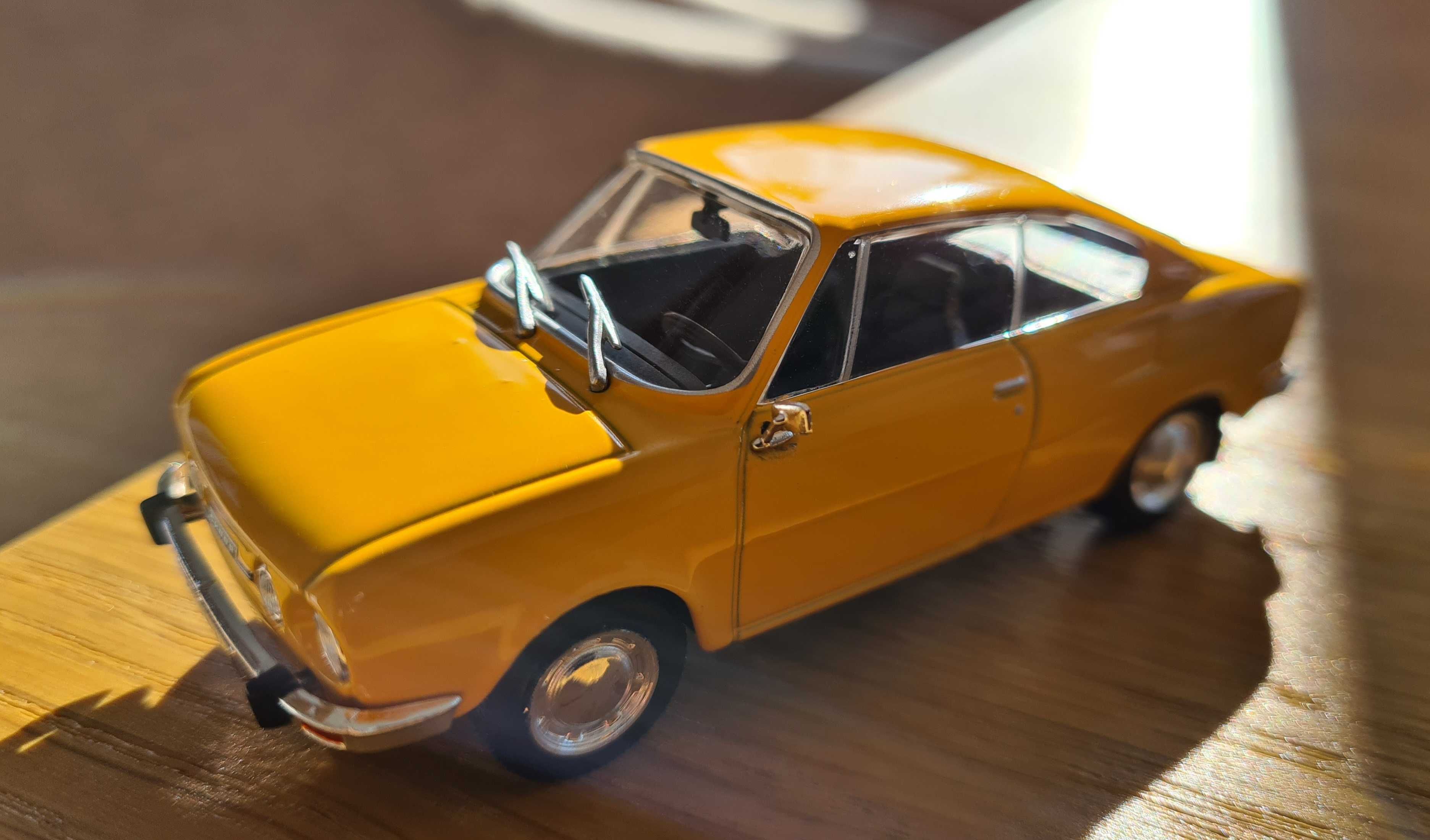 Skoda 110 R Model kolekcja aut PRL Skala 1:43 + brelok Skoda