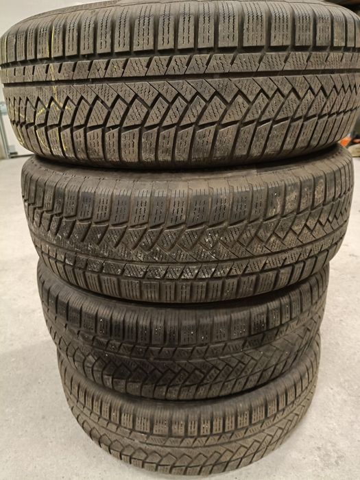 Opony zimowe Continental. Komplet. 225/65 R17.
