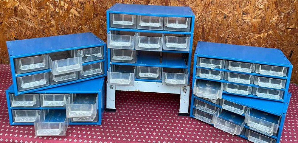 dispensadores suc, 6 modulos de 9 gavetas duas em falta e uma partida.