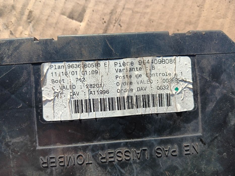 Peugeot 307 moduł UCH BSI skrzynka bezpieczników