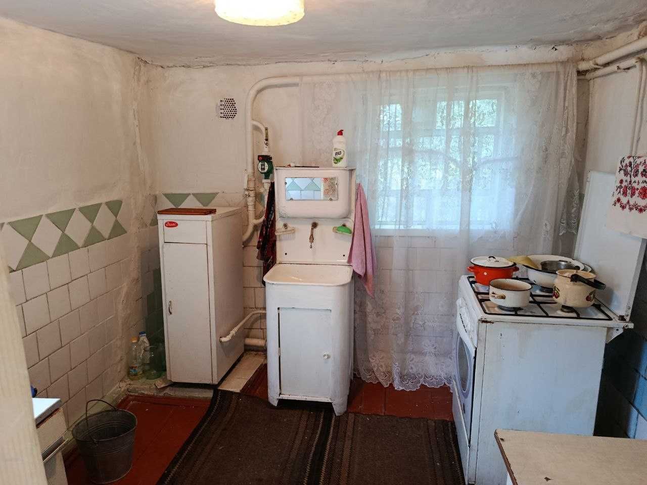 Продається житловий  Будинок 2-кімнати Крошня