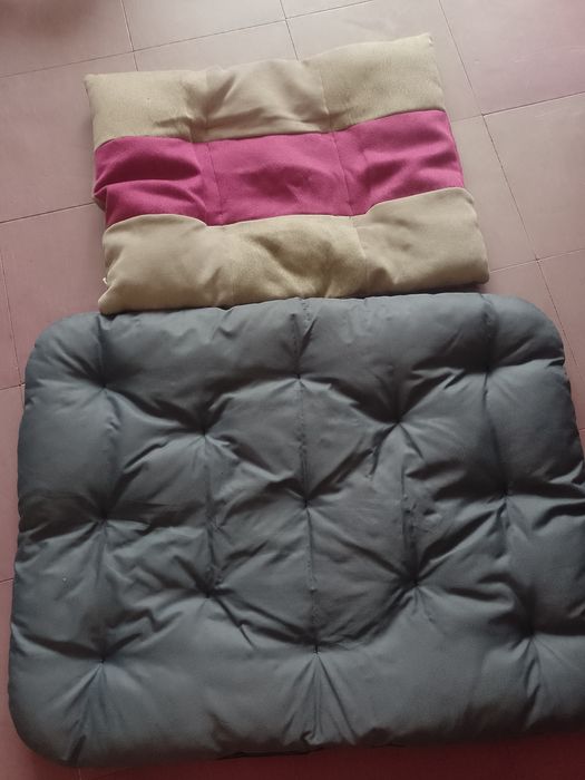 Лежанки для собак