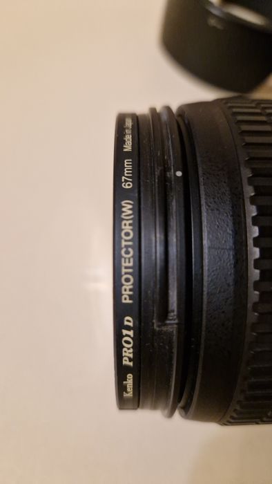 Nikon D90 18-105  VR Kit