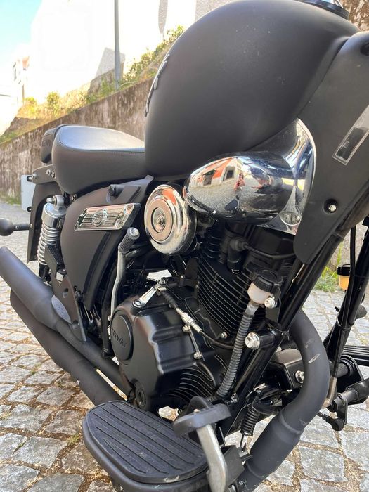 Vendo Keeway Superlight 125 EL como nova