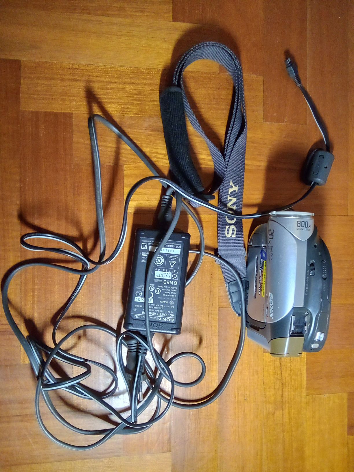 câmera sony handycam (00's)