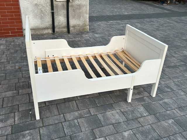 SUNDVIK IKEA rozsuwane łóżko z materacem