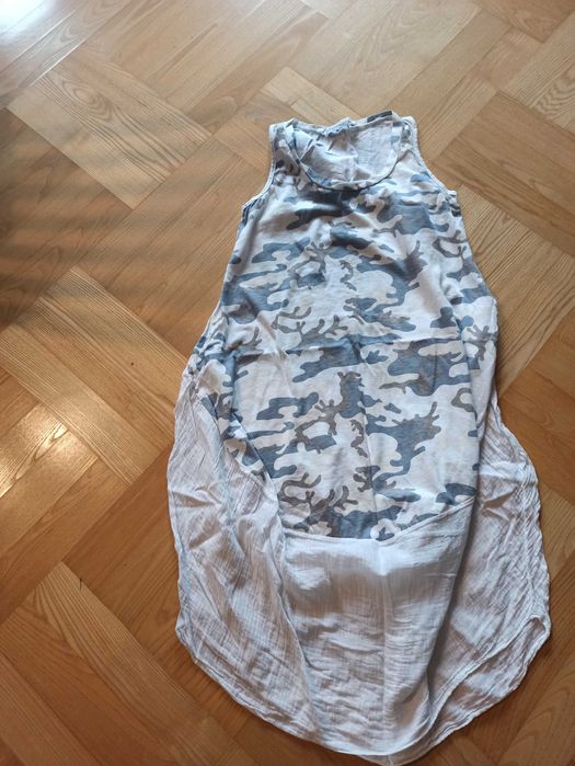 letnia sukienka ze wzorem moro UNISONO