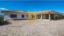 Quinta com 7 Hectares e Moradia T7 em Lamego