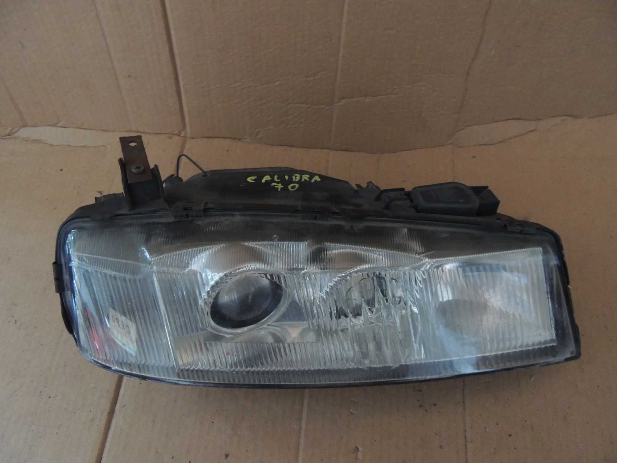 Lampa przednia prawa europejska Opel Calibra 89,90,91,92,93,94,95-97