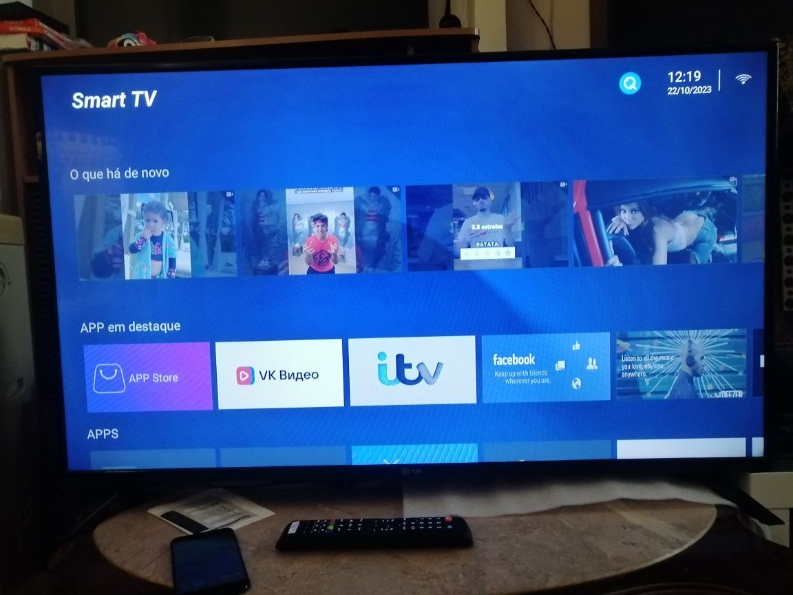 SMART TV ANDROID TOP LED 43"/108cm_Wifi_Pouco uso