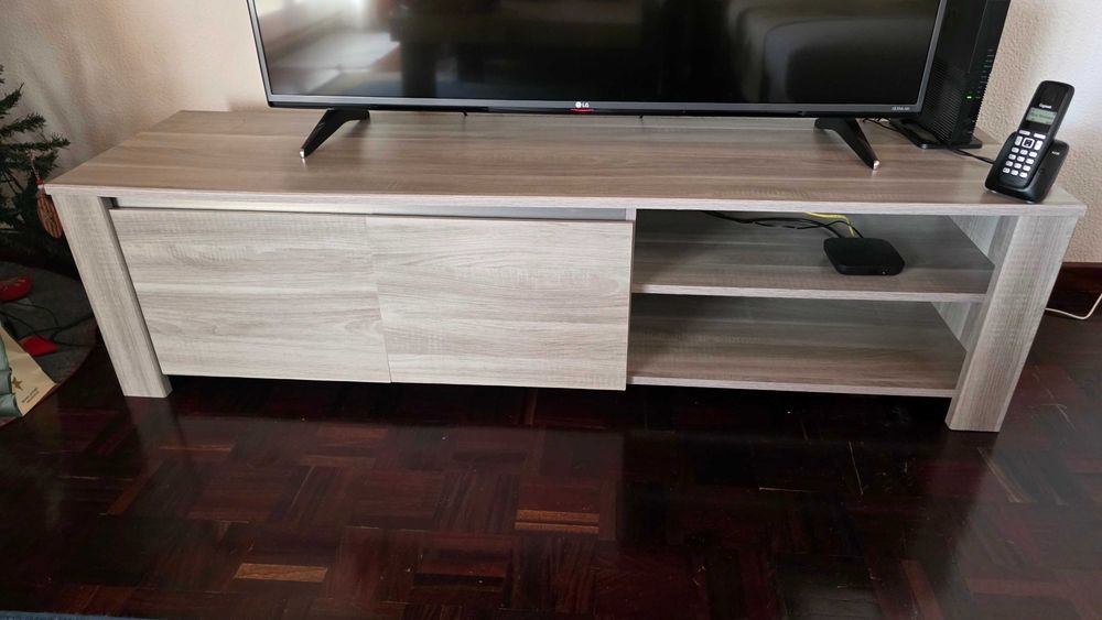 Móvel TV em ótimo estado