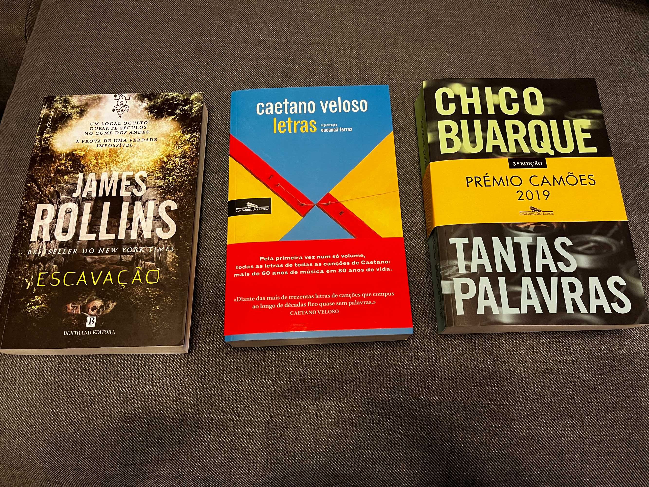 Livros Vários: José Rodrigues dos Santos, Daniel Silva, Nelson DeMille