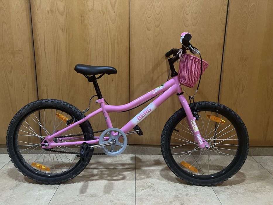 Bicicleta BERG roda 20 de menina com acessorios