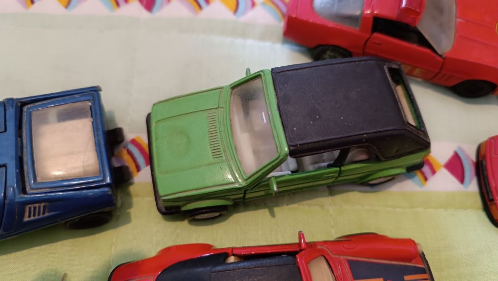Carros de coleção escala 1:43
