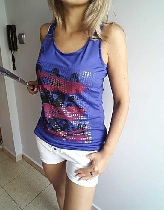 Nowy top bokserka z nadrukiem