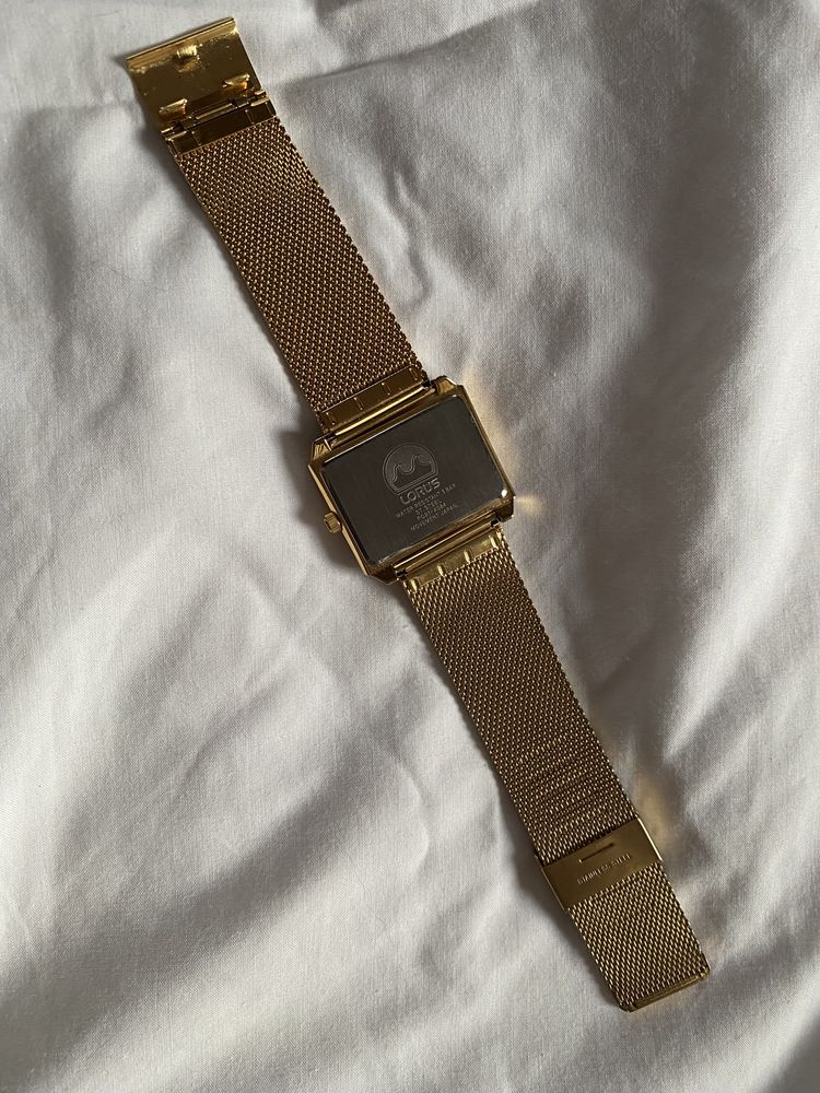 Zegarek złoty Lorus