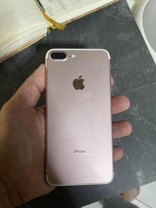 Продам iphone 7 plus 128