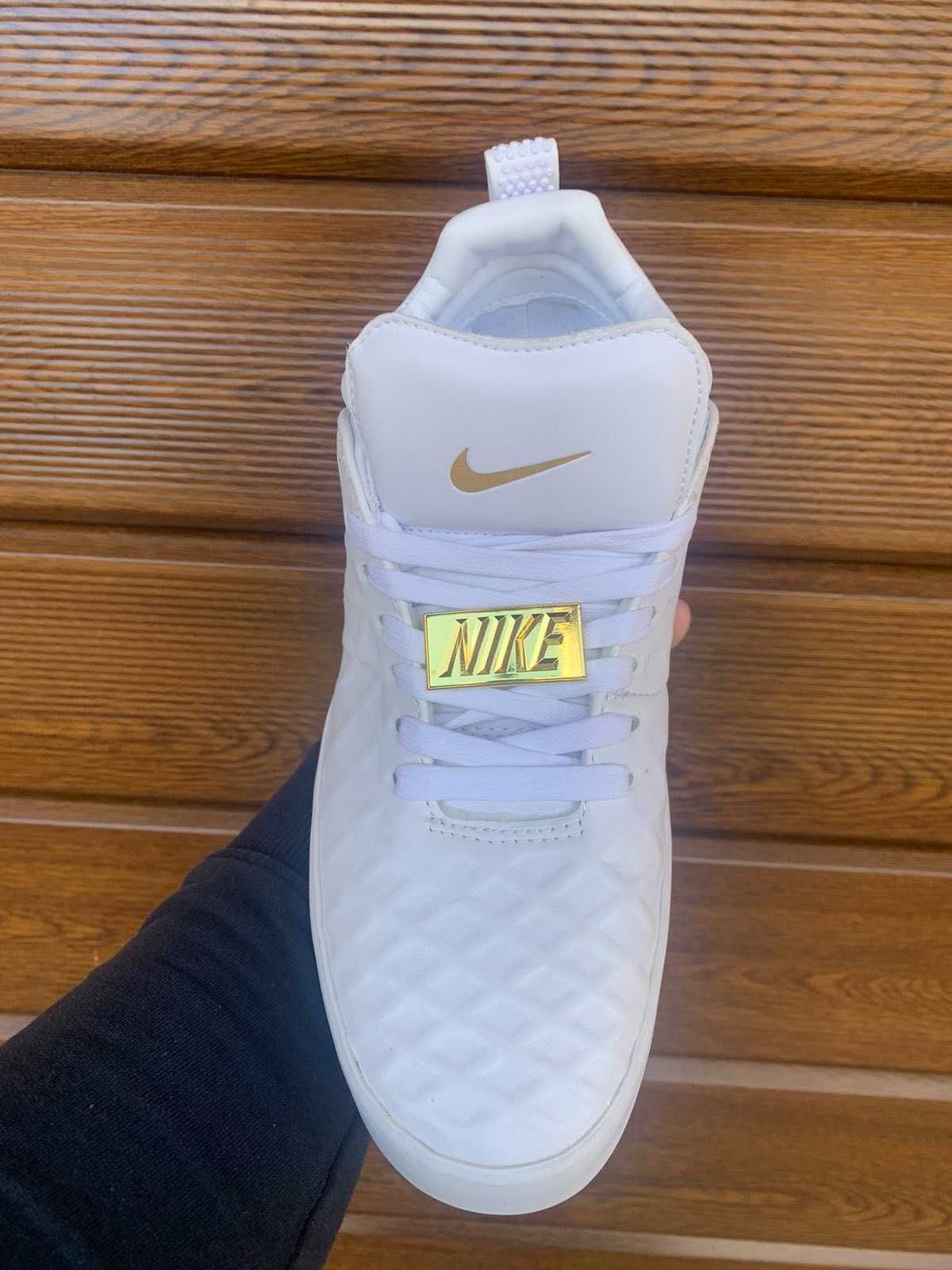Кросівки Nike  найвищої якості.