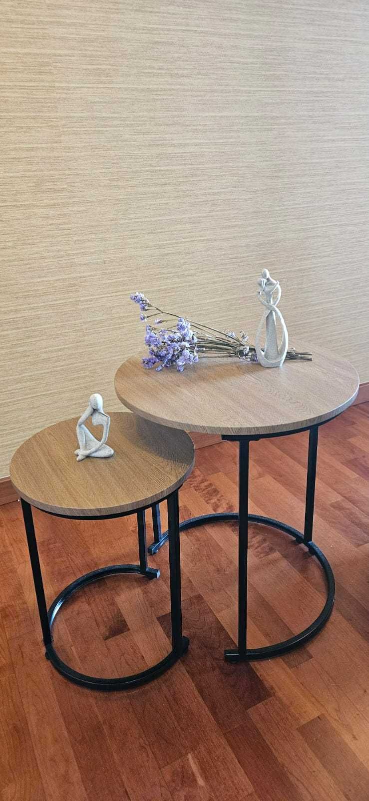 Móveis de sala modernos e completamente novos. Apenas 7 meses de uso.