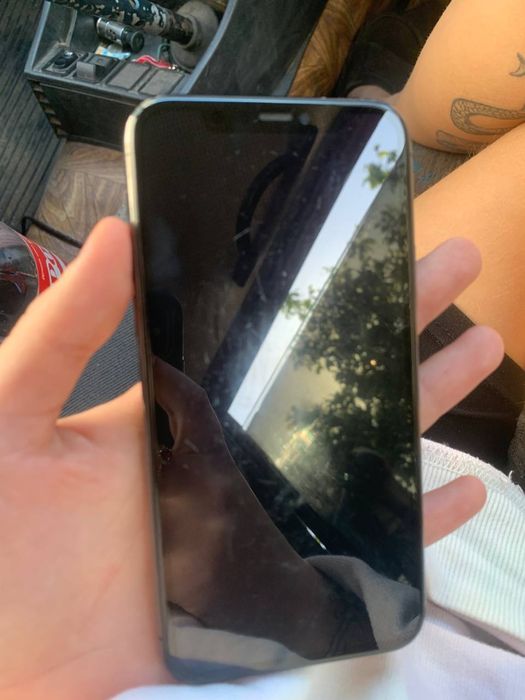 Продам айфон 11 про 256 гб