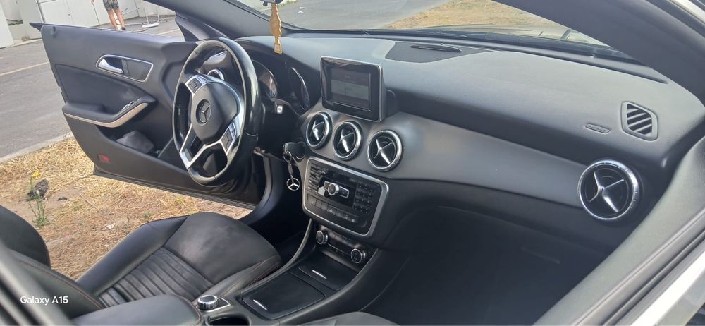 MERCEDES-BENZ CLA 220CDI AMG 170cv “Full extras”